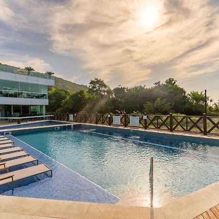 Varandas Do Atlantico - Confortavel Apartamento Em Condo Pe Na Areia Бомбиньяс Экстерьер фото